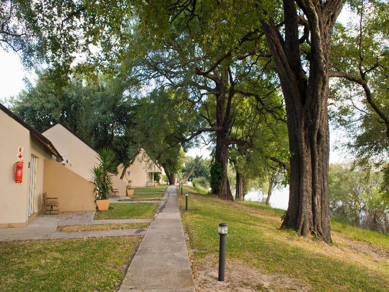 Protea Hotel By Marriott Zambezi River Lodge Katima Mulilo Exteriér fotografie