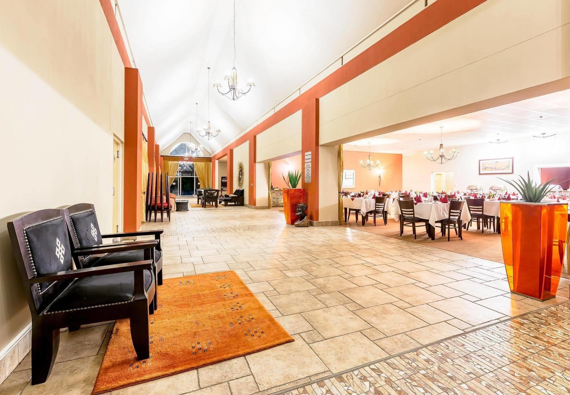 Protea Hotel By Marriott Zambezi River Lodge Katima Mulilo Exteriér fotografie