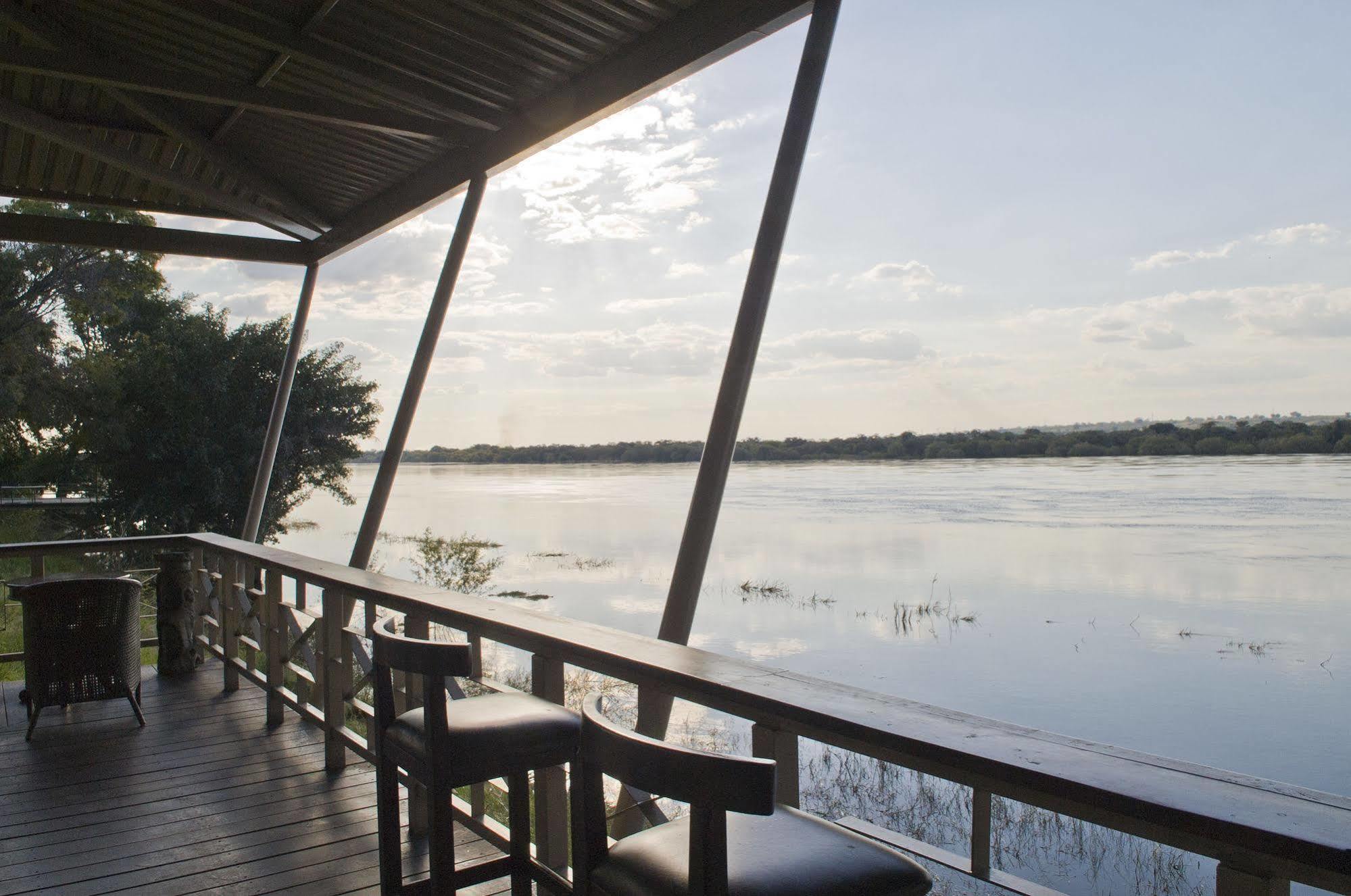 Protea Hotel By Marriott Zambezi River Lodge Katima Mulilo Exteriér fotografie