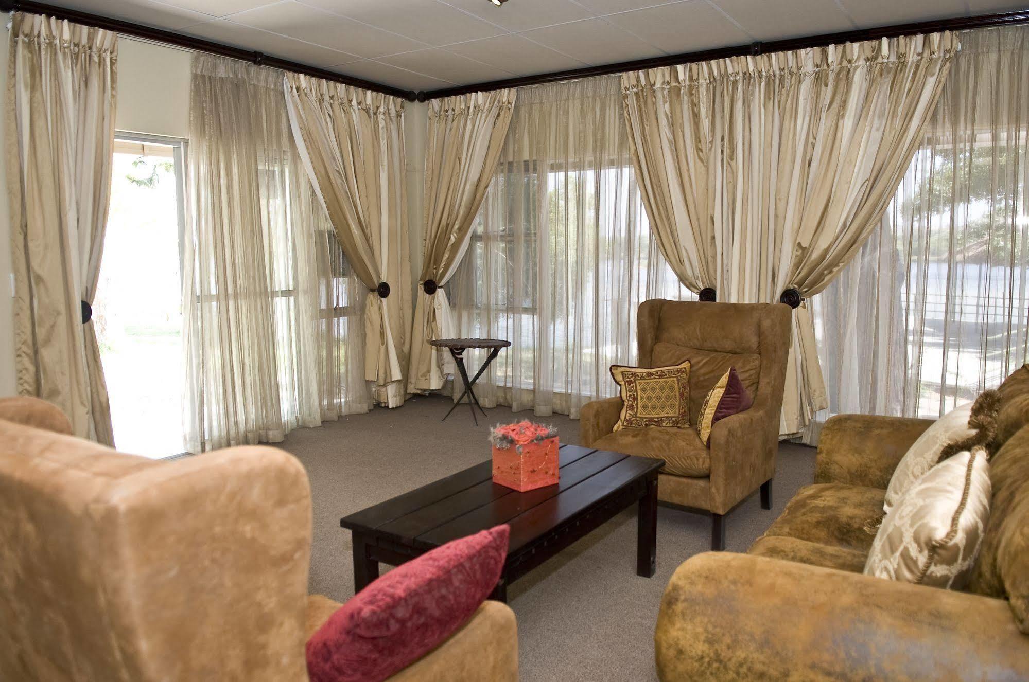 Protea Hotel By Marriott Zambezi River Lodge Katima Mulilo Exteriér fotografie