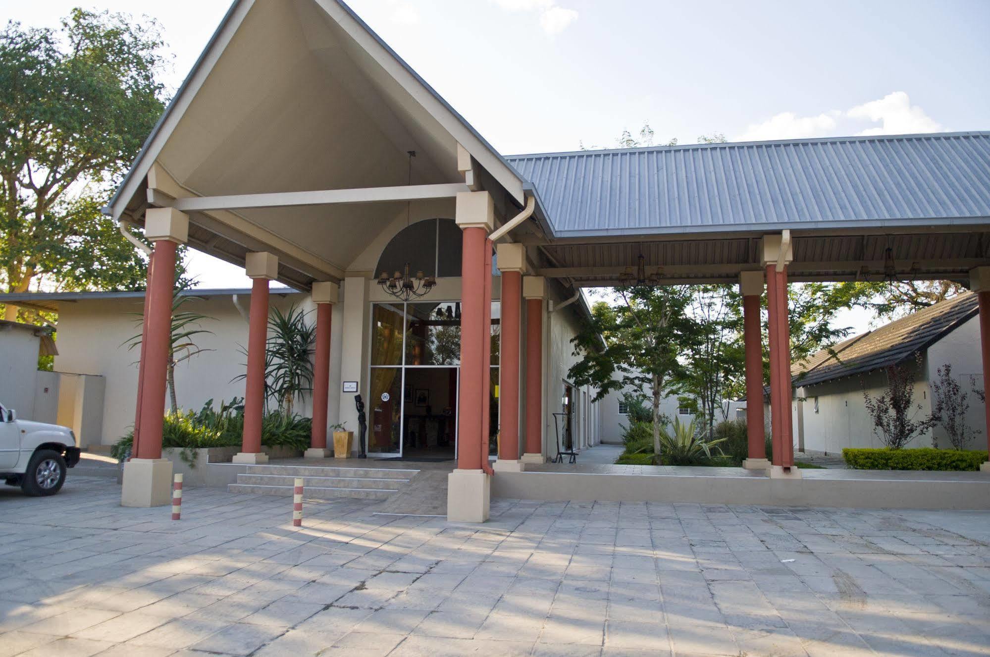 Protea Hotel By Marriott Zambezi River Lodge Katima Mulilo Exteriér fotografie