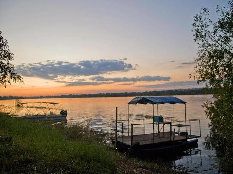 Protea Hotel By Marriott Zambezi River Lodge Katima Mulilo Exteriér fotografie